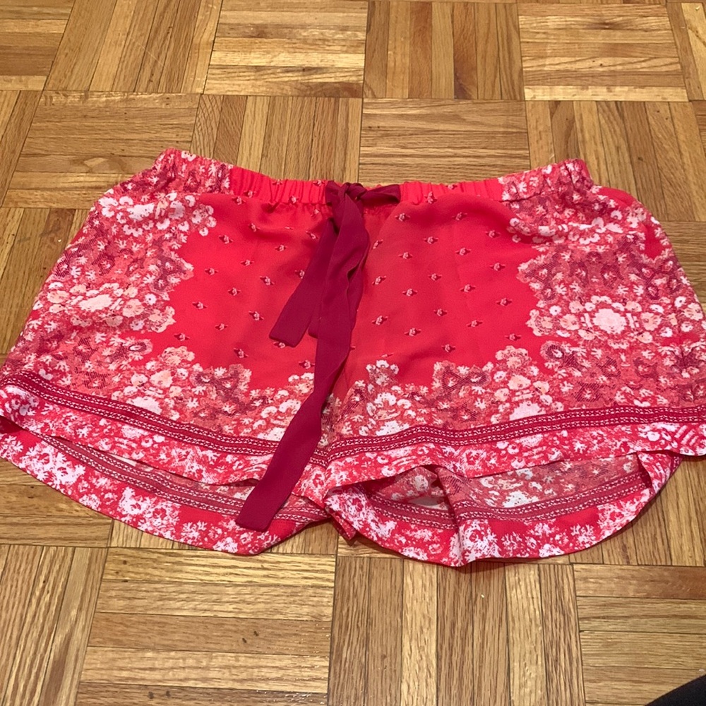 NWT. BCBG shorts. Pink. Medium.